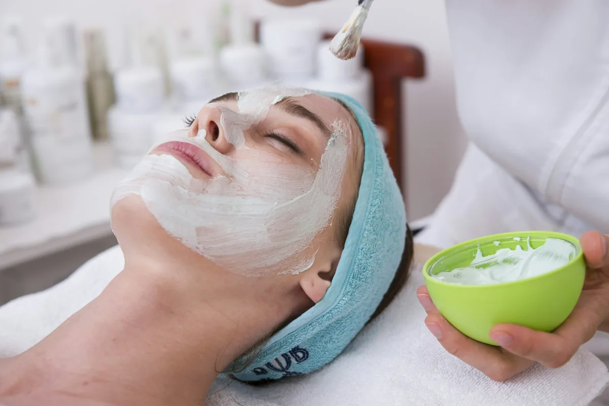 Tratamiento facial Nutri Action en la cabina de Home Estética
